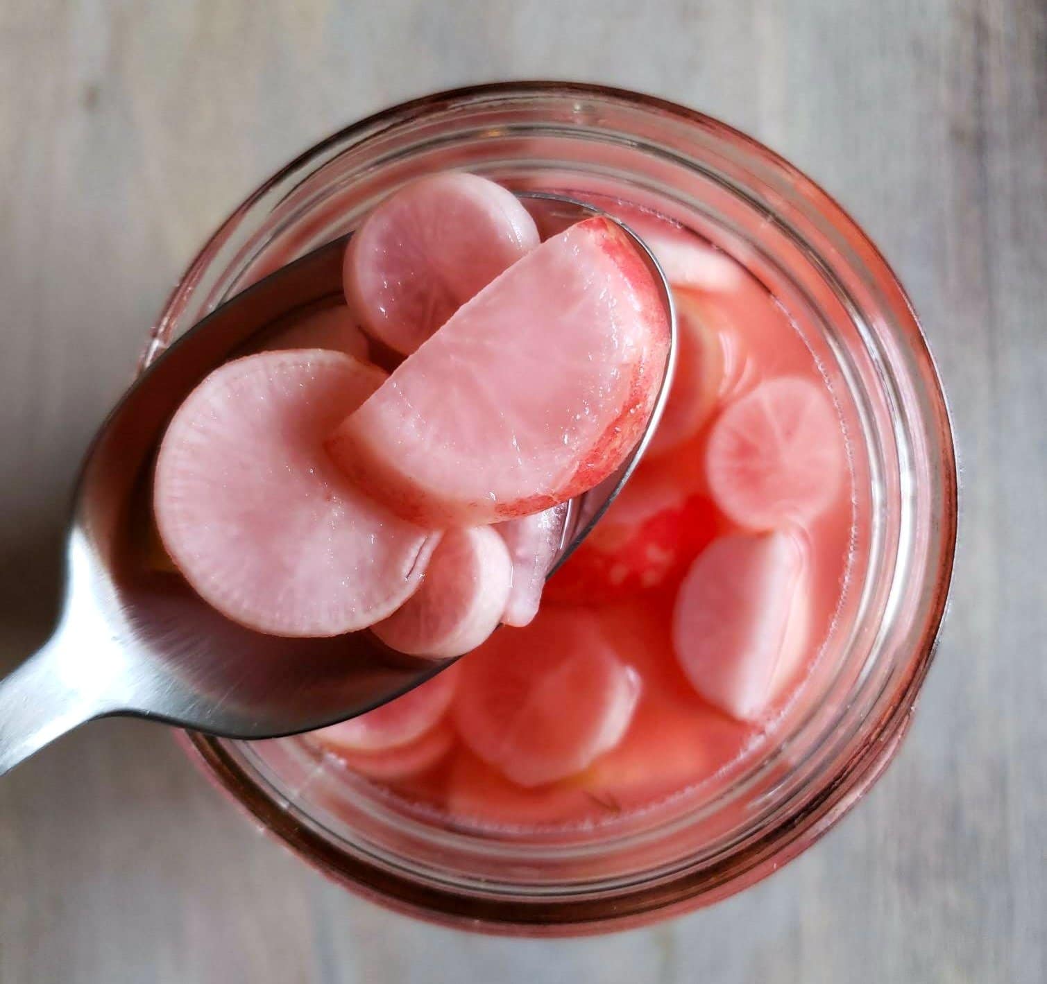 Dill & Garlic Fermented Radishes: Simple Probiotic Recipe