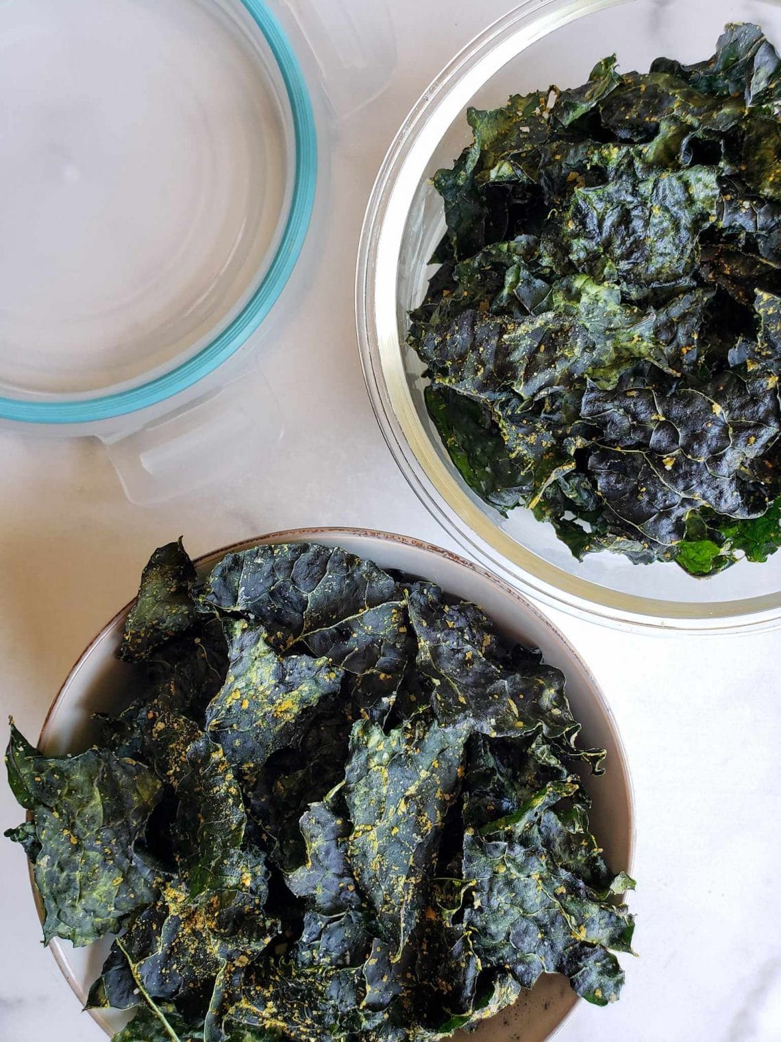 Homemade Seasoned Crispy Kale Chips Recipe (Food Dehydrator or Oven