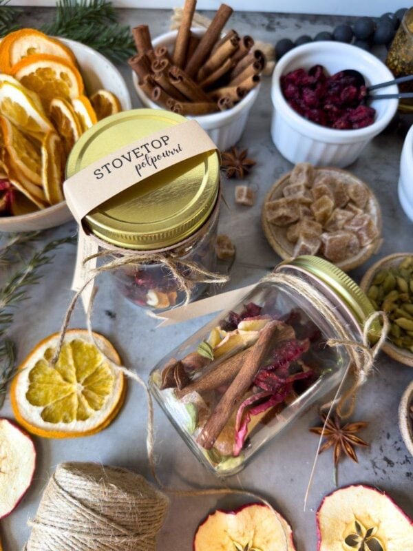 Holiday Stovetop Potpourri Mason Jar Recipes (Free Printable Gift Tag ...